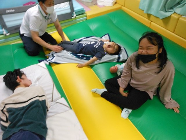 DSCN0568トランポリン.JPG