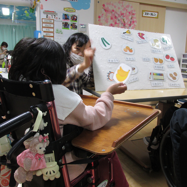 八百屋のお店3.png